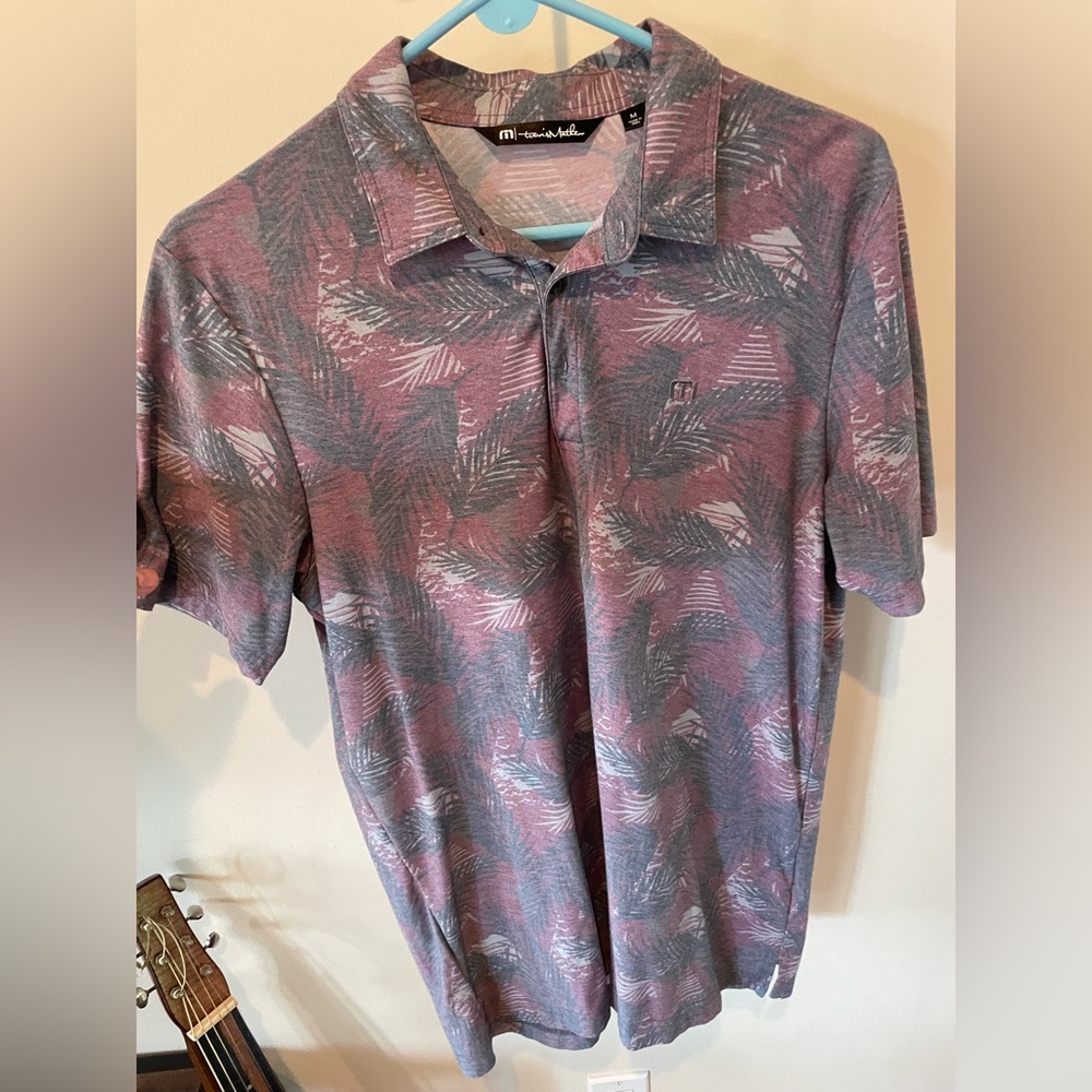 Travis Matthew’s golf polo shirt